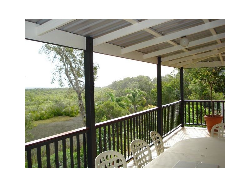 60 Treasure Island Avenue, Karragarra Island QLD 4184