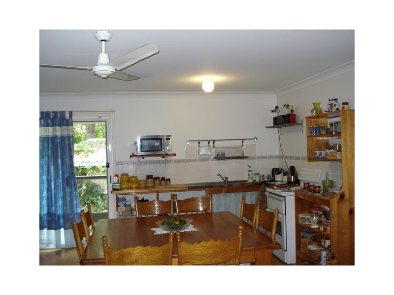5 Basil Court, Lamb Island QLD 4184