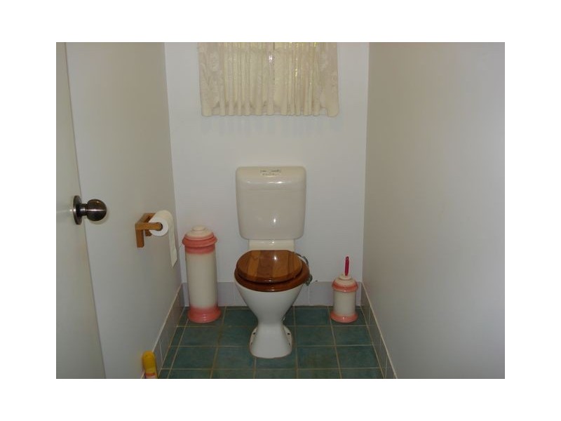 5 Basil Court, Lamb Island QLD 4184