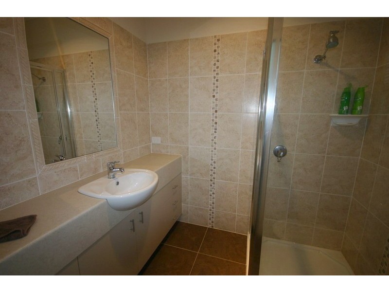 2 Duncan, Macleay Island QLD 4184