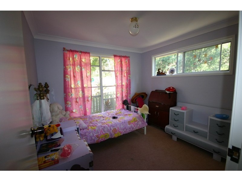 2 Wirralee Street, Macleay Island QLD 4184