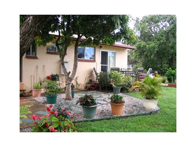 12 Aimeo Esplanade, Russell Island QLD 4184