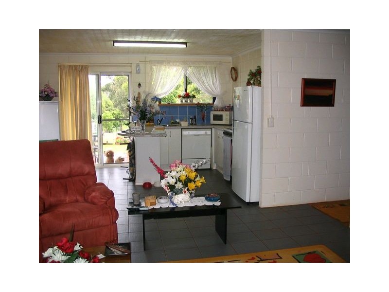 12 Aimeo Esplanade, Russell Island QLD 4184