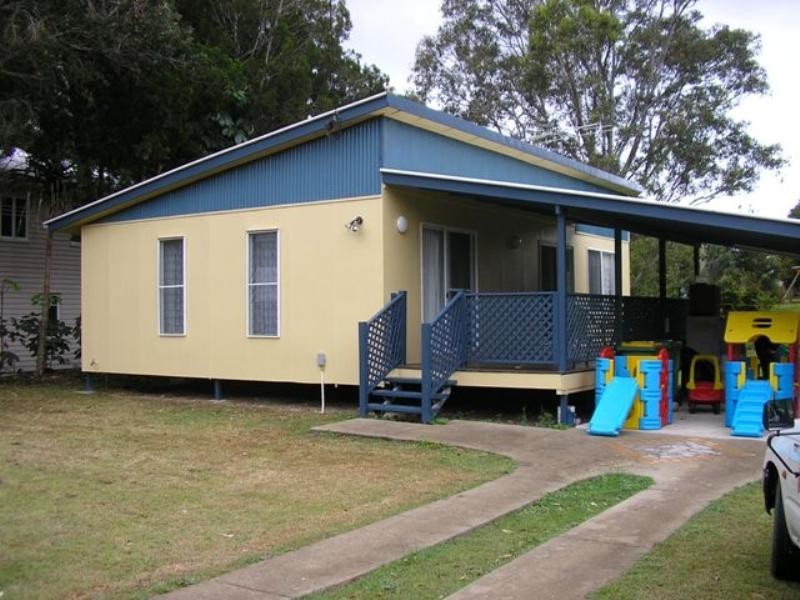 41 Charles, Macleay Island QLD 4184