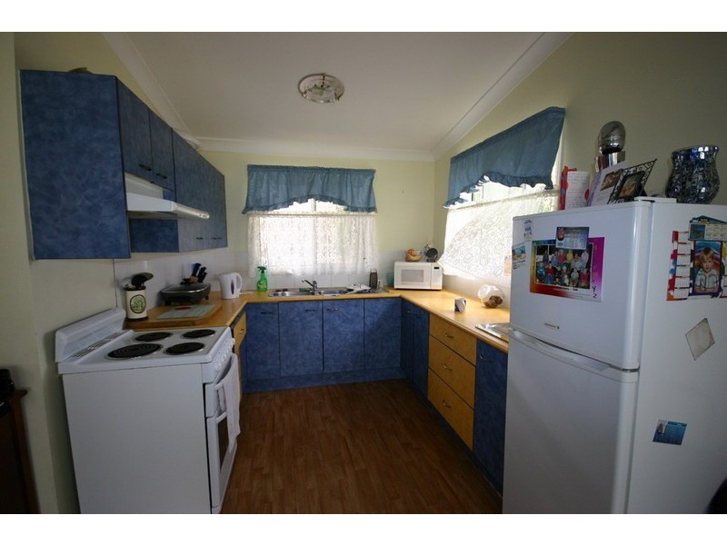 41 Charles, Macleay Island QLD 4184