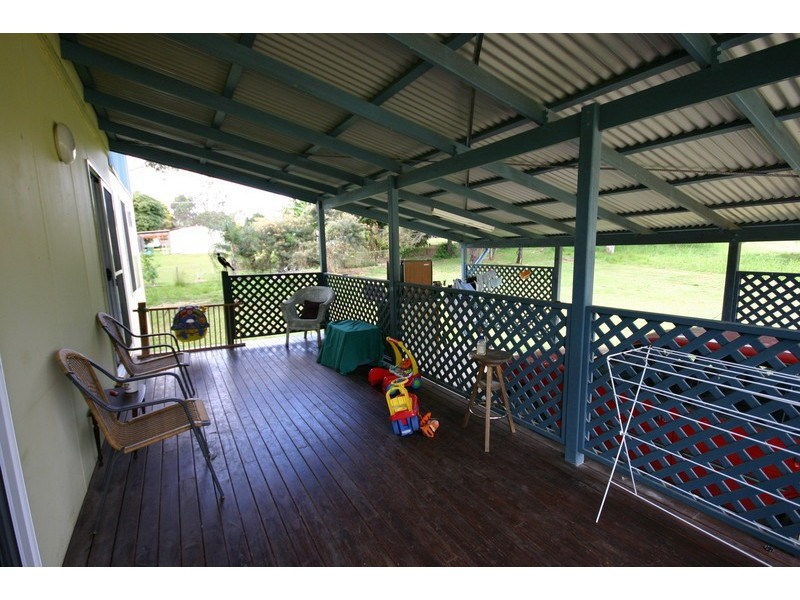 41 Charles, Macleay Island QLD 4184