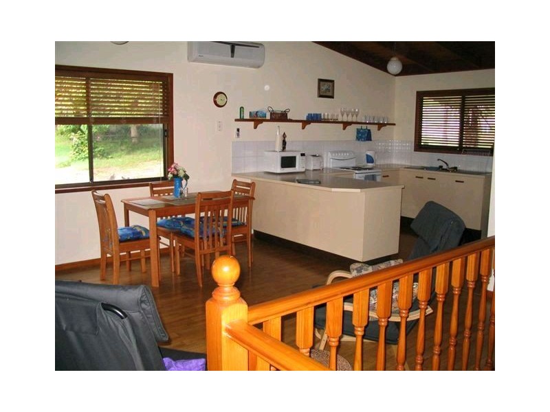 48 Coondooroopa Drive, Macleay Island QLD 4184