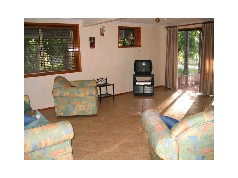 48 Coondooroopa Drive, Macleay Island QLD 4184