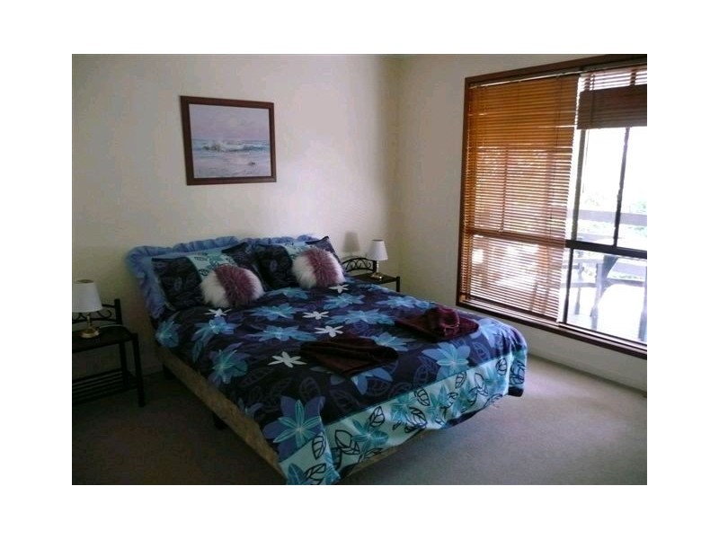 48 Coondooroopa Drive, Macleay Island QLD 4184