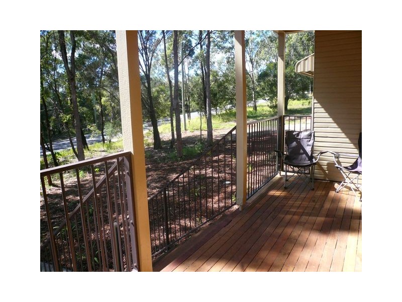 113 High Road Central, Macleay Island QLD 4184