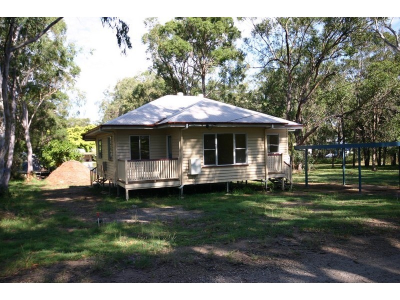 22 Tingara Street, Macleay Island QLD 4184