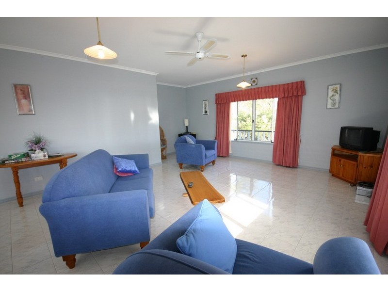 39 Tingara Street, Macleay Island QLD 4184
