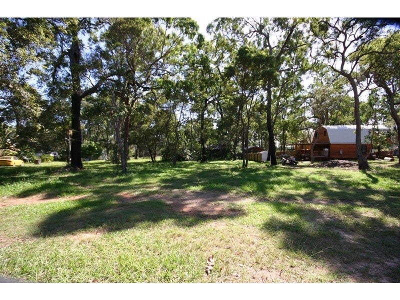 3 Double Bay Street, Macleay Island QLD 4184