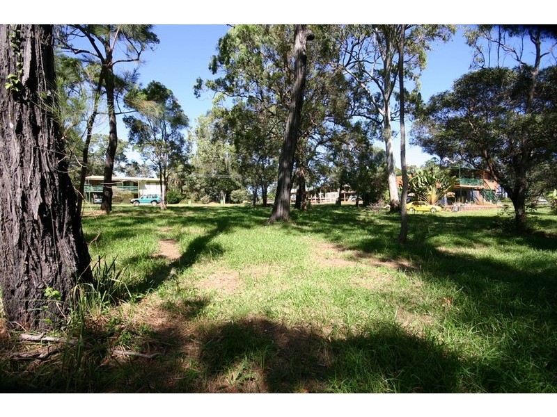 3 Double Bay Street, Macleay Island QLD 4184