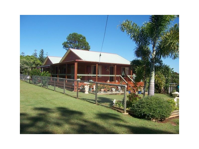 7 Wren Court, Macleay Island QLD 4184
