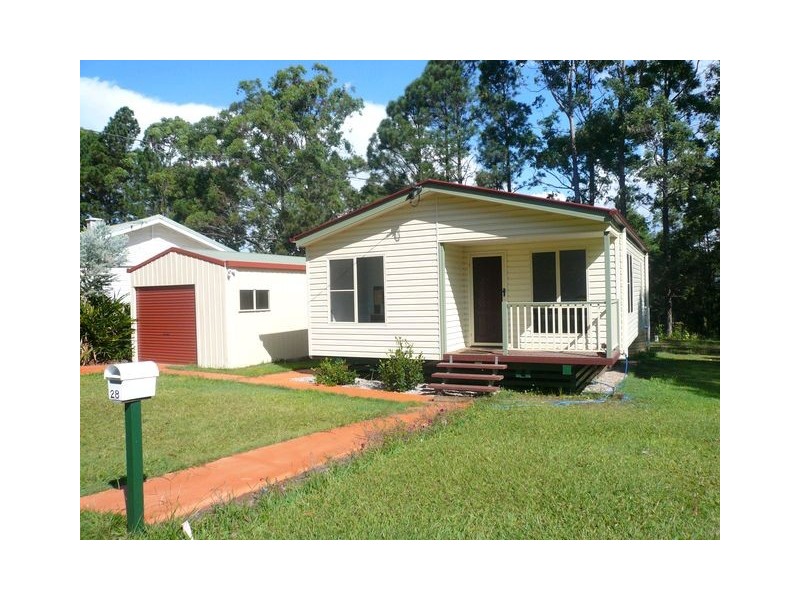 28 Cooee Crescent, Macleay Island QLD 4184