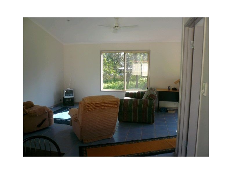 28 Cooee Crescent, Macleay Island QLD 4184
