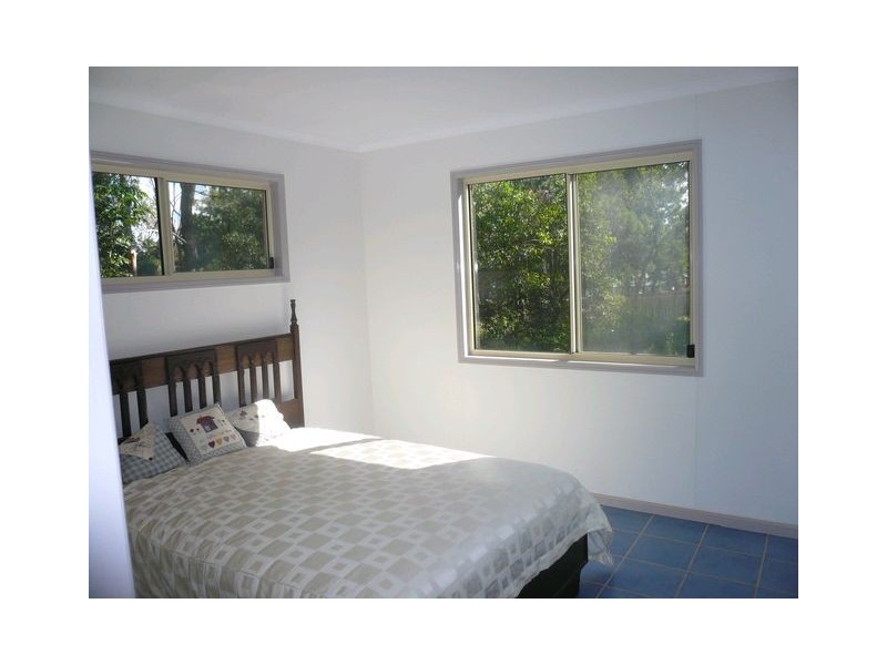 28 Cooee Crescent, Macleay Island QLD 4184