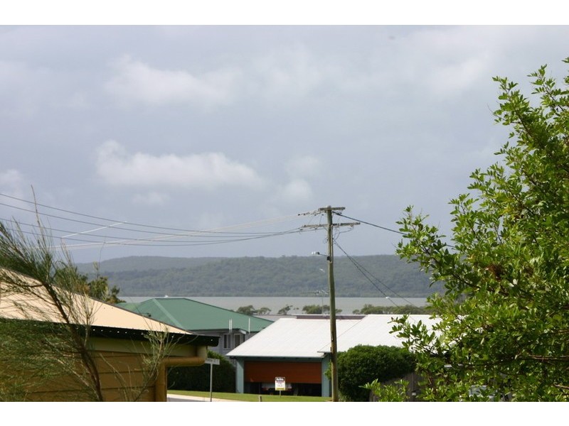 7 Aura Court, Macleay Island QLD 4184