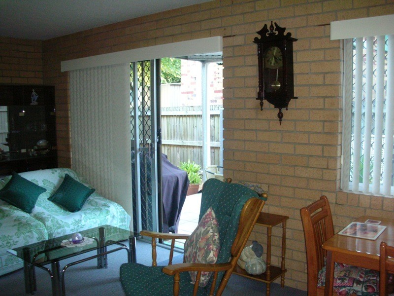 2/101 Gainsborough Street, Moorooka QLD 4105