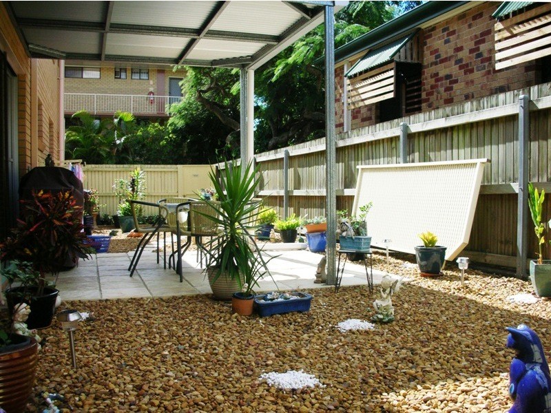 2/101 Gainsborough Street, Moorooka QLD 4105