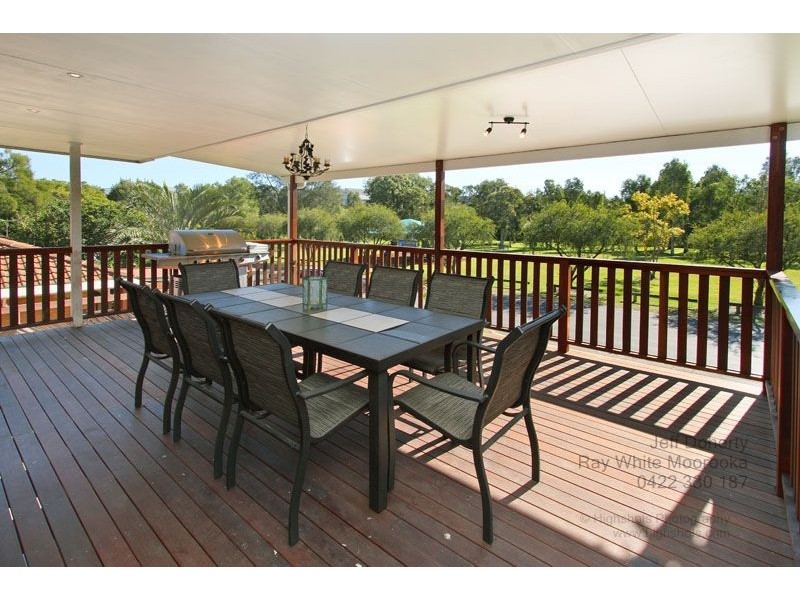 11 Toorak Road, Salisbury QLD 4107