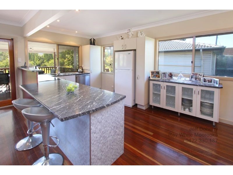 11 Toorak Road, Salisbury QLD 4107