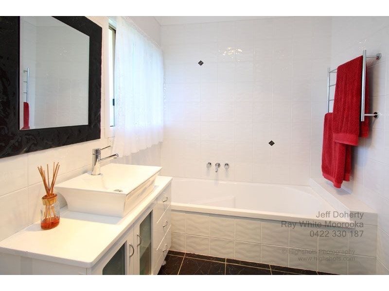 11 Toorak Road, Salisbury QLD 4107