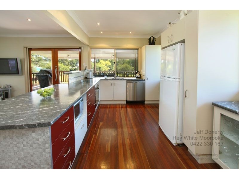 11 Toorak Road, Salisbury QLD 4107