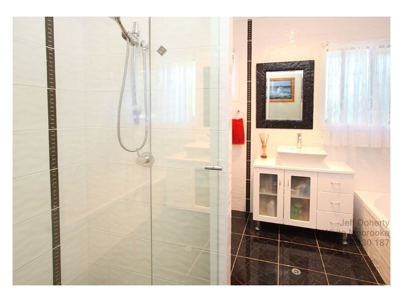 11 Toorak Road, Salisbury QLD 4107