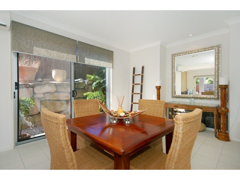 130 Gaynesford Street, Holland Park West QLD 4121