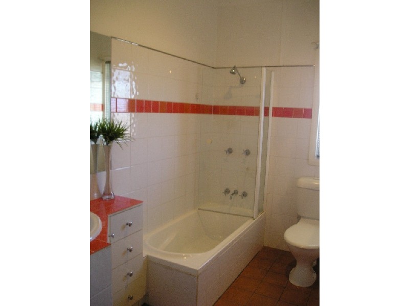 27 A Errington Street, Moorooka QLD 4105