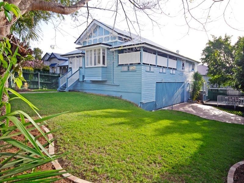 225 Ekibin Road East, Tarragindi QLD 4121