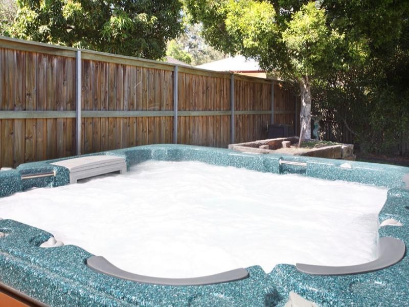 24 Rothesay Street, Acacia Ridge QLD 4110