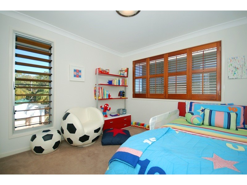 130 Gaynesford Street, Holland Park West QLD 4121