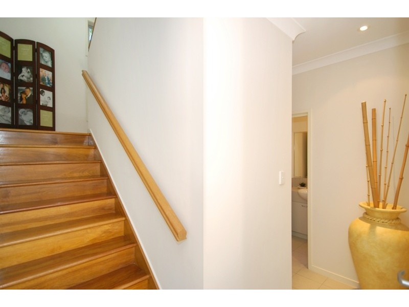 130 Gaynesford Street, Holland Park West QLD 4121