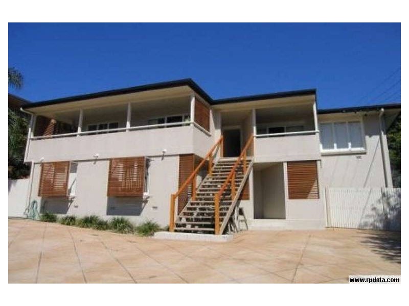 8/30 Villa Street, Annerley QLD 4103