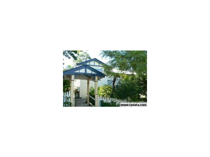 52 Heaslop Terrace, Annerley QLD 4103