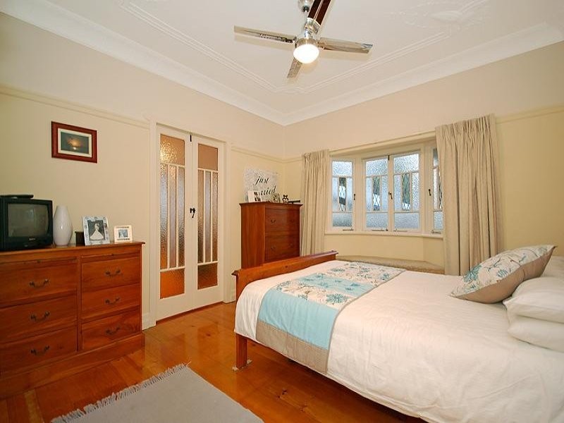 7 Sinclair Street, Moorooka QLD 4105