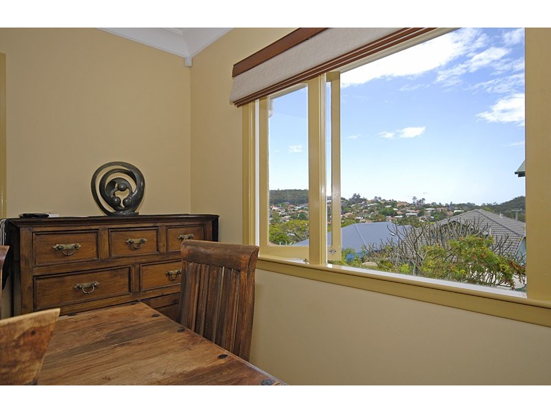 15 Chamberlain Street, Tarragindi QLD 4121