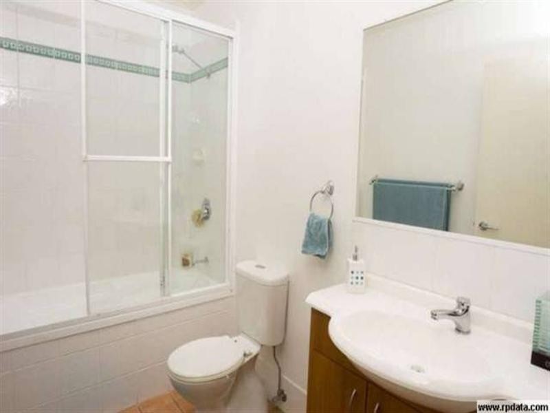 3/70 Ekibin Road, Annerley QLD 4103