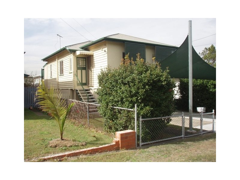 16 John Bright Street, Moorooka QLD 4105