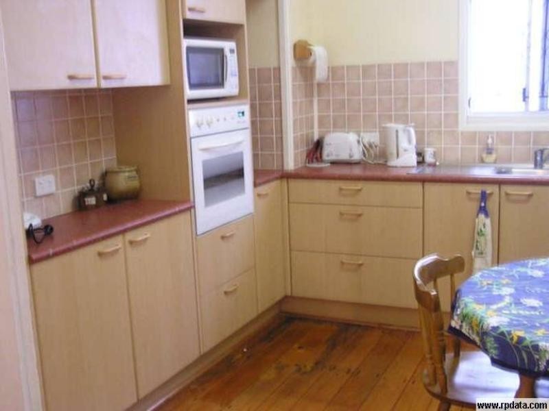 17 Palmerston Street, Annerley QLD 4103