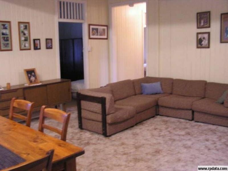 17 Palmerston Street, Annerley QLD 4103