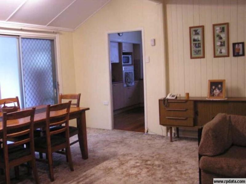 17 Palmerston Street, Annerley QLD 4103