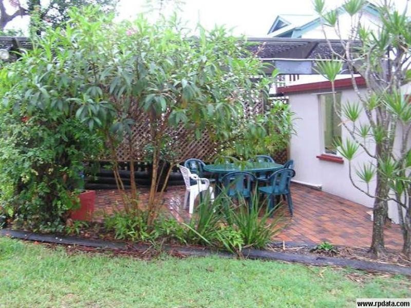 17 Palmerston Street, Annerley QLD 4103