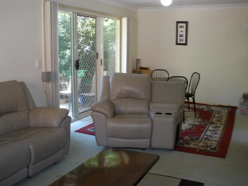 1/2 Blackburn Street, Moorooka QLD 4105