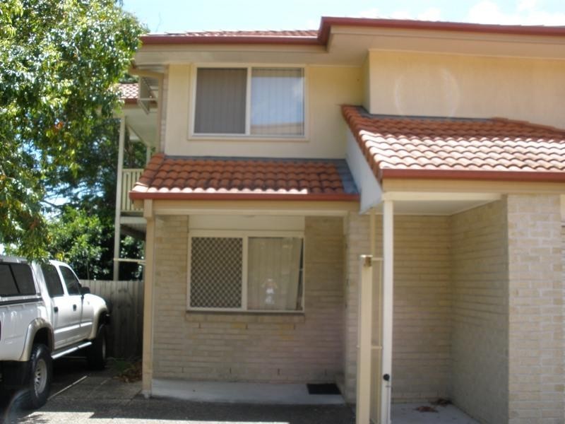 1/2 Blackburn Street, Moorooka QLD 4105