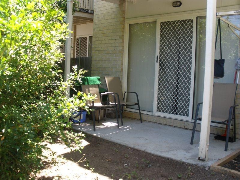 1/2 Blackburn Street, Moorooka QLD 4105