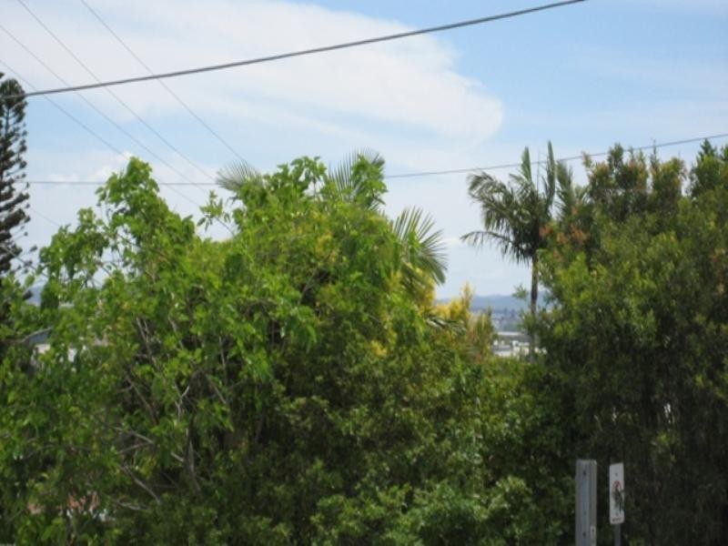 54 Rodney Street, Wynnum West QLD 4178